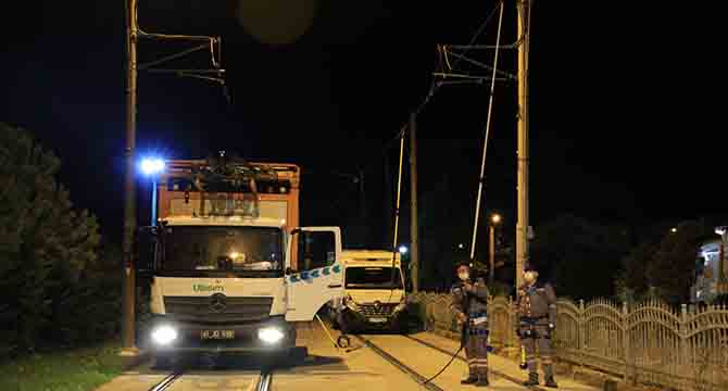 Güvenli yolculuk için Akçaray’a gece gündüz bakım