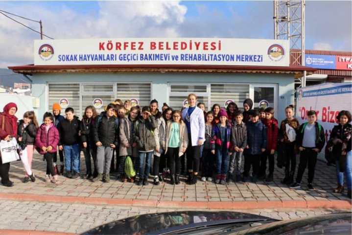 Hayvan Bakım Merkezi’nin misafirleri  öğrenciler oldu