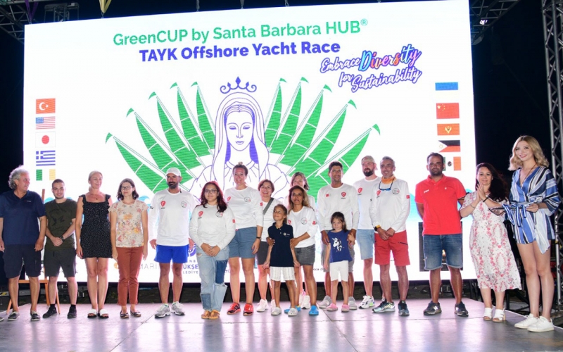 İstanbul açıklarında İzmit rüzgarı esti