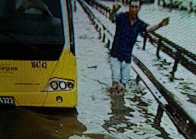 İSTANBUL SAĞNAK YAĞIŞA YENİK DÜŞTÜ