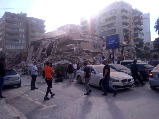 İZMİR'DE ZAMANLA YARIŞ BAŞLADI