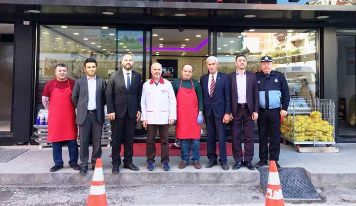 İZMİT BELEDİYESİ’NDEN KASAPLARA ÖNLÜK 