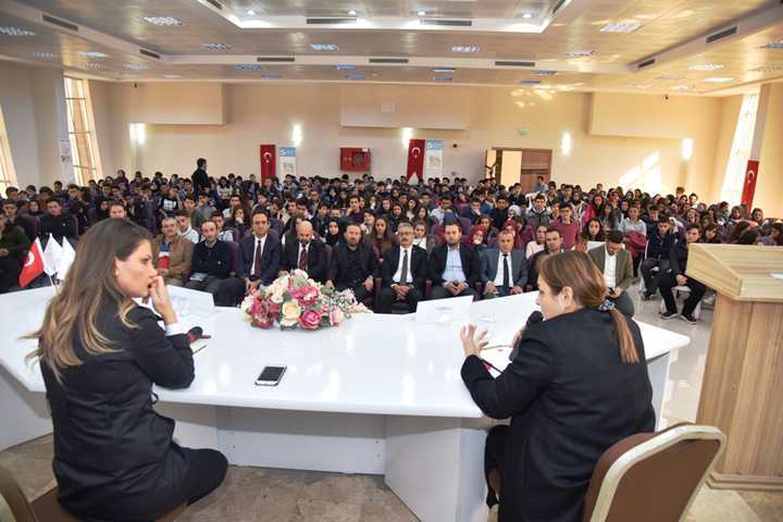 İZMİT’TE GENÇ VEFA SÖYLEŞİLERİ BAŞLADI