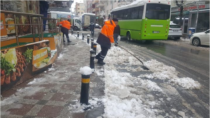 Kar yağışı Darıca’da çileye dönüşmedi