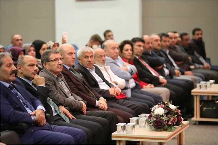 “Karakteri ve kültürü ile güçlü bir milletiz”