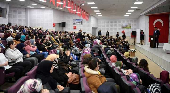 KARTEPE’DE KADINA ŞİDDET FARKINDALIĞI