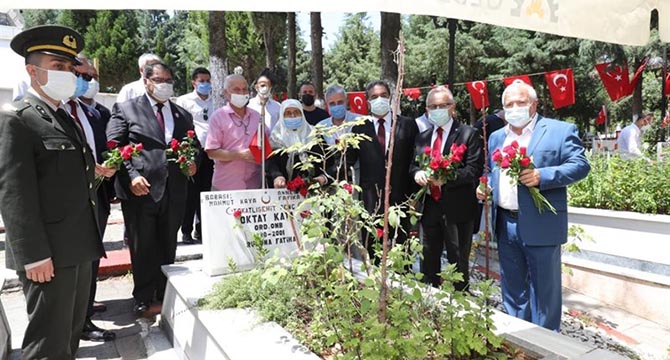 Kaymakam Güler’den Şehitliğe 15 Temmuz Ziyareti