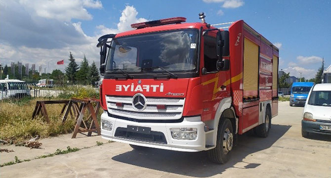 Kocaeli İtfaiyesi yeni araçları ile daha da güçleniyor