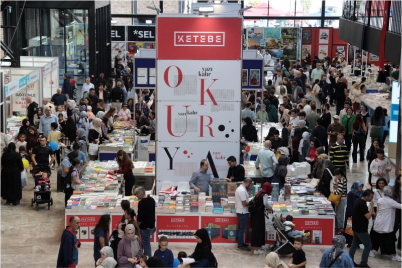 “Kocaeli Kitap Fuarı Türkiye'de marka haline geldi