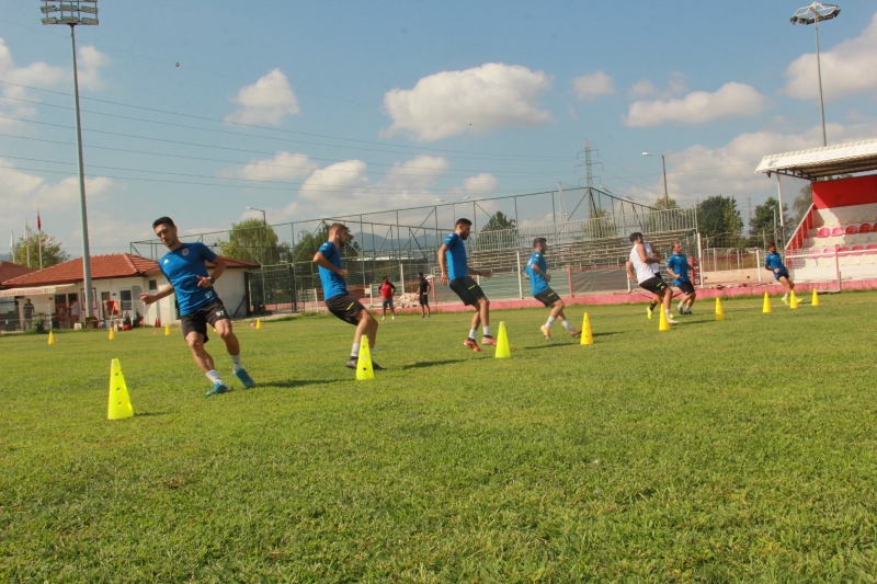 Kullar 1975 Spor futbolcuları SPORTAM ile Performans Testinden Geçti