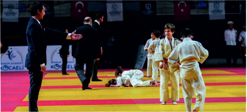 Madalyalar sahiplerini buldu