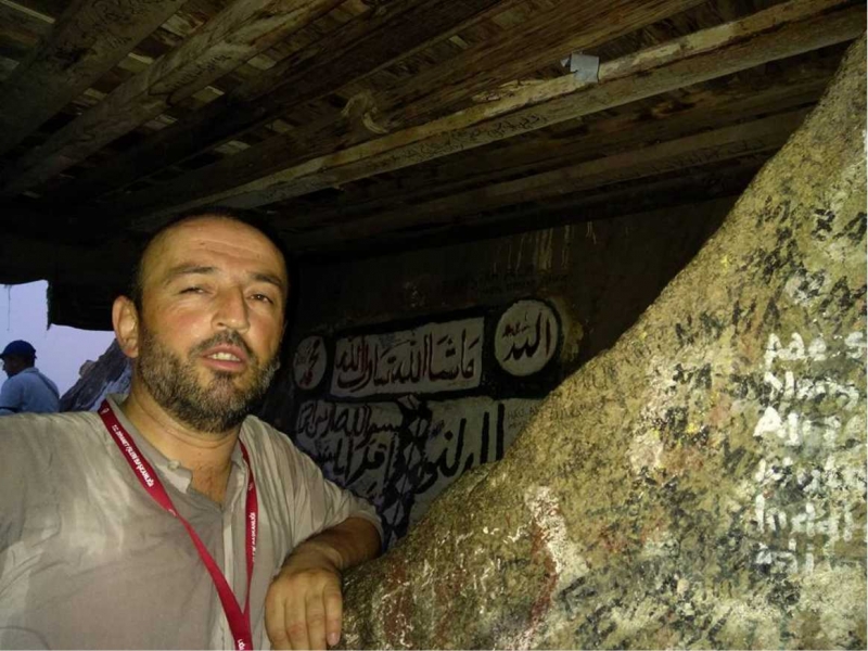 MURAT KÜÇÜK DUA İSTEDİ