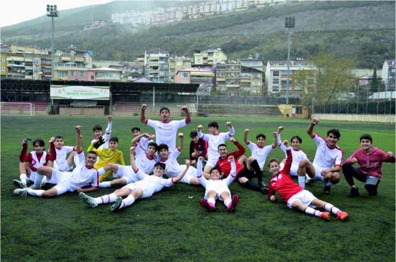 U-14 namağlup şampiyon