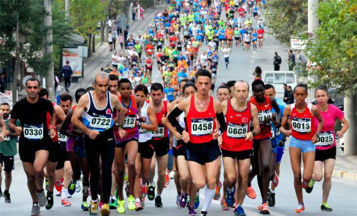 ULUSLARARASI DARICA YARI MARATONU’NA REKOR KATILIM