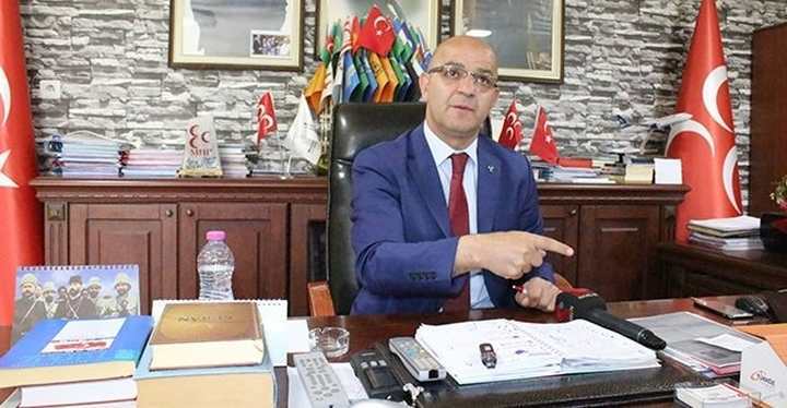 ÜNLÜ KURULTAYLA İLGİLİ AÇIKLAMA YAPTI