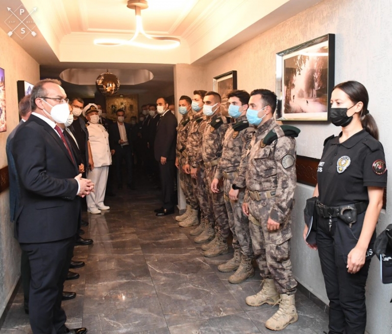 Vali Yavuz, Kurum Ziyaretlerinde Bayramı Kutladı