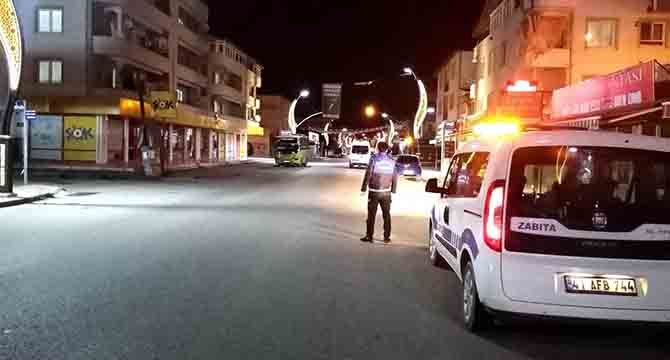 YASAKLARA UYULDU, CADDELER BOŞ KALDI