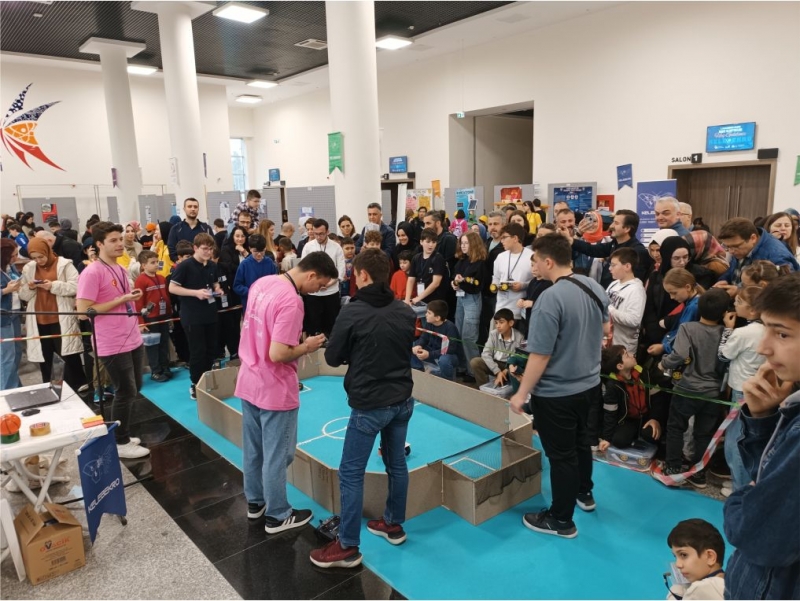 6. Uluslararası Kelebek Robot Olimpiyatları Başlıyor)