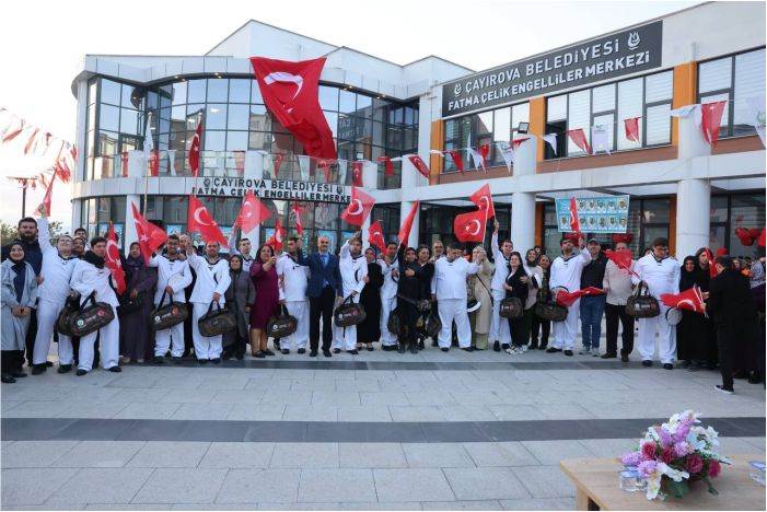Çayırova’nın özel askerlerine kına gecesi