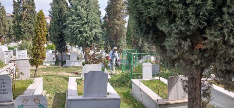 Mezarlıklarda Bayram Temizliği