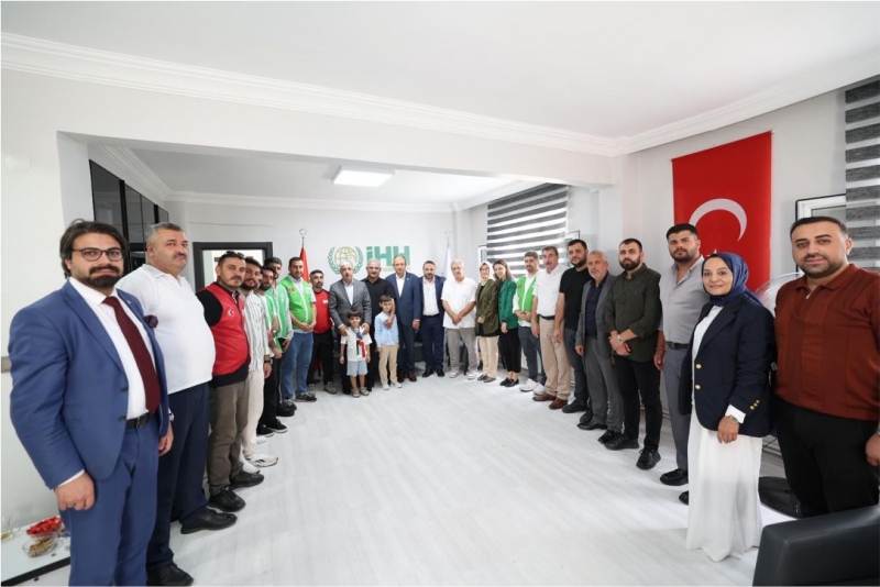 Milletvekili Yavuz’dan İHH Dilovası’na Ziyaret