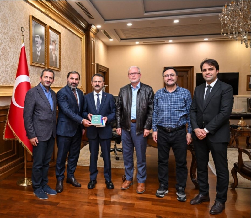 Ufka Yolculuk Yarışması Kocaeli Temsilcileri, Vali İlhami Aktaş'ı Ziyaret Etti.
