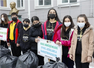 1 günde 1700 pet şişe topladılar