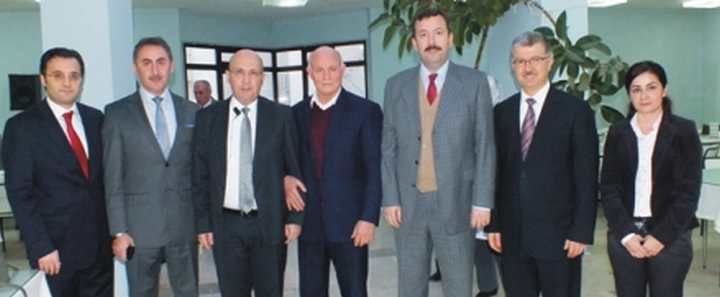 Dr. Baytugan'a veda yemeği