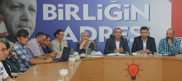 Ak Parti Çayırova Toplandı