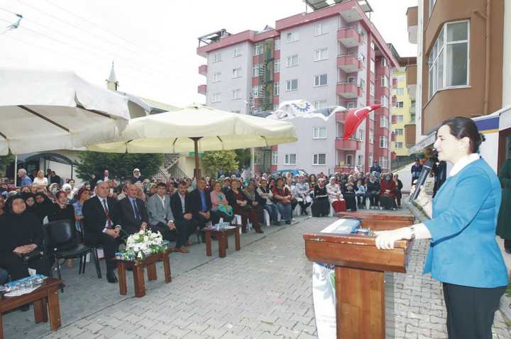 GESMEK Yenikenet’te  70 kursiyere sertifika