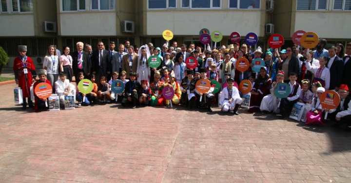 Dünya çocuklarından Topaca’ya ziyaret