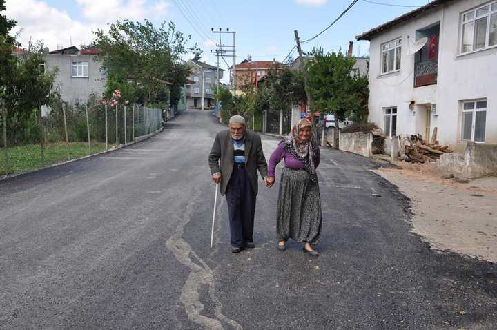 Mecbur olmadıkça dışarı çıkmayın!