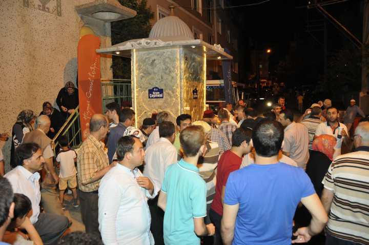 AĞIZLAR OSMANLI ŞERBETİYLE TATLANIYOR.