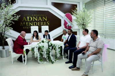 2022 yılında Darıca'da bin 572 çift evlendi