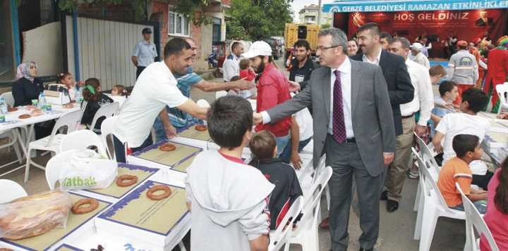 Mevlana’da iftar bereketi