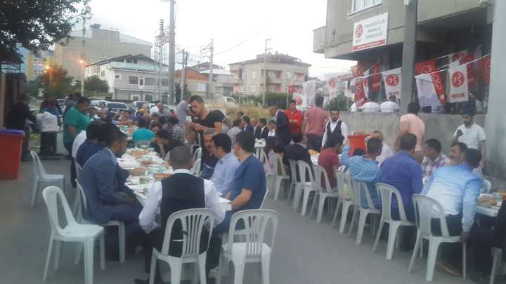 MHP DARICA İFTARDA