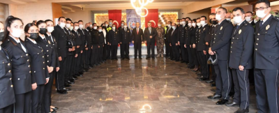 46 emniyet mensubuna yeni rütbe