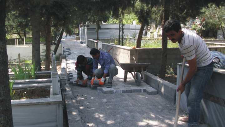 Gebze mezarlıklarında hummalı çalışmalar