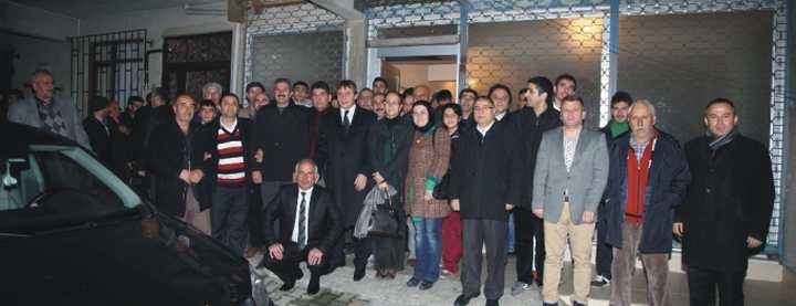 Şevki Demirci, Teşkilatlarla Bir Bütün