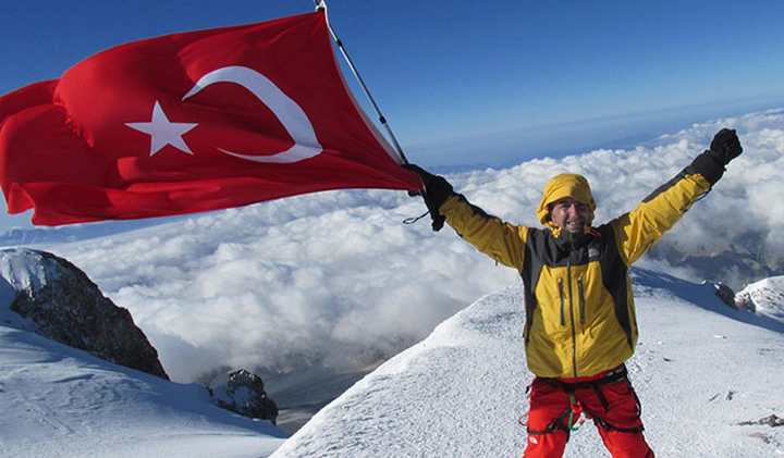 Dağcılarımız Avrupa’nın en yüksek dağında