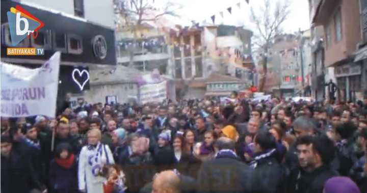 ESKİÇARŞI SOKAKLARI DOLDURDU
