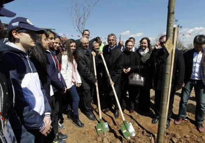 Gebze’de ağaç dikme şöleni