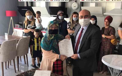 86 yaşındaki Sati nine AK Parti’ye üye oldu!