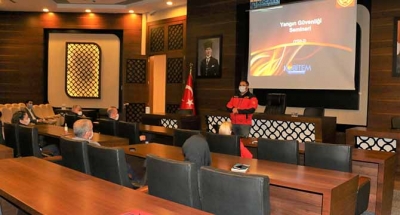 Acil durum ekiplerine “Yangın Güvenliği Semineri” verildi