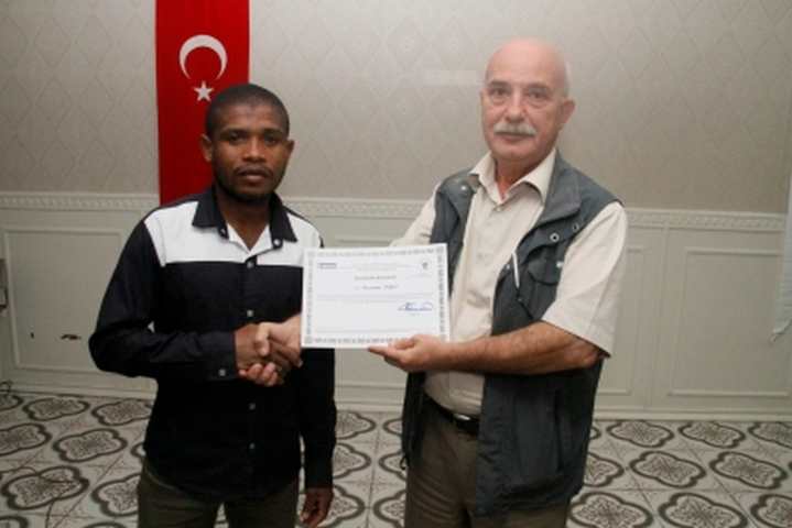 Afrikalı itfaiyeciler Büyükşehir’den sertifika aldı