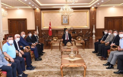 Ağrılılar'dan Vali Yavuz'a Ziyaret