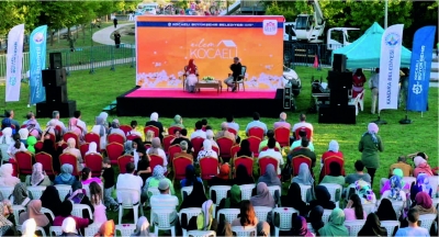 ''Aile dünyaya gelmemizin eşiği, insan olmamızın beşiğidir''