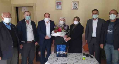 AK Dilovası, şehit annelerini unutmadı