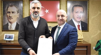 AK Parti'de İlçe Başkanları istifa etti