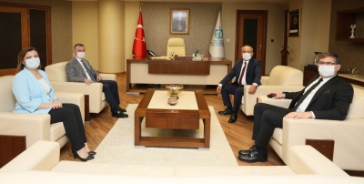  Akar'ı tebrik ediyorum